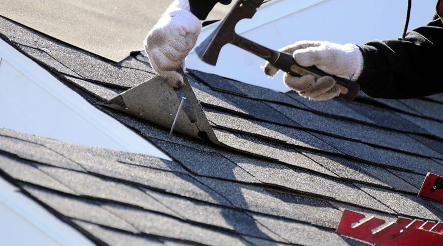Professional gutter cleaning in South Hero, VT